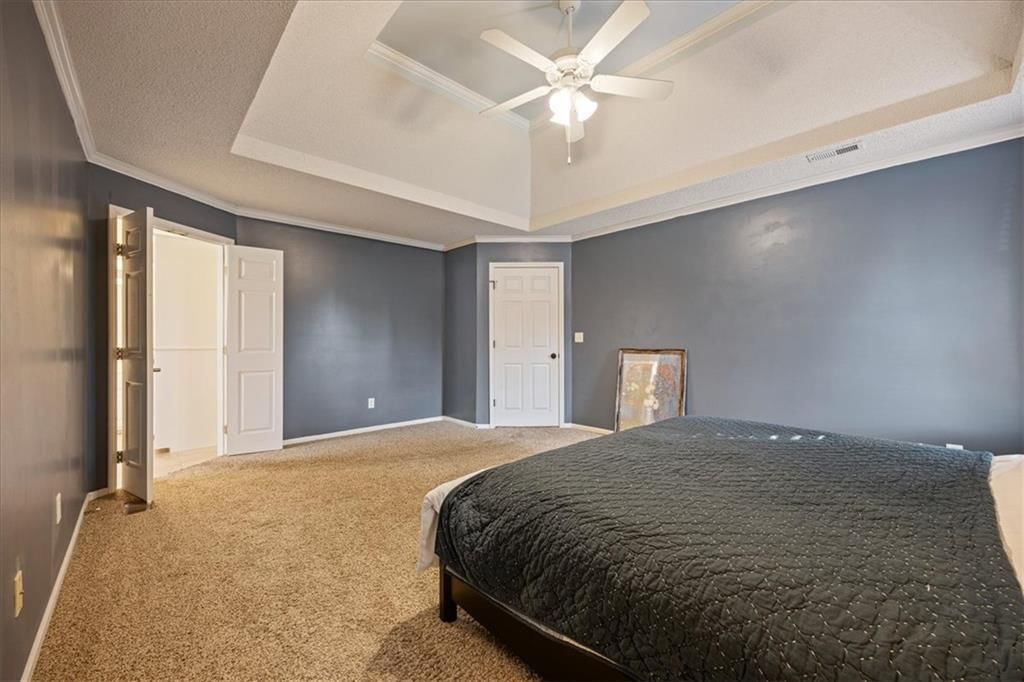 Photo 20 of 46 - 19821 W 96th Terrace, Lenexa, KS 66220
