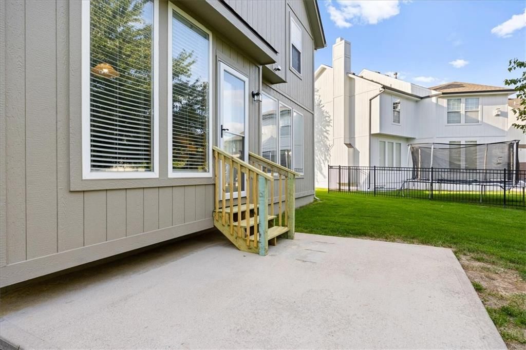 Photo 36 of 46 - 19821 W 96th Terrace, Lenexa, KS 66220