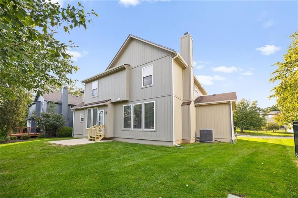 Photo 39 of 46 - 19821 W 96th Terrace, Lenexa, KS 66220