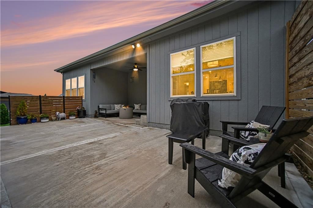 3204 SW Arbor Sound Drive, Lee's Summit, MO: listing photo 3