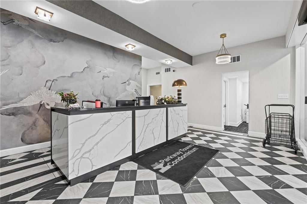 Photo 37 of 38 - 4545 Wornall Road #1109, Kansas City, MO 64111