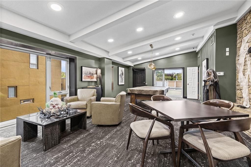 Photo 34 of 38 - 4545 Wornall Road #1109, Kansas City, MO 64111