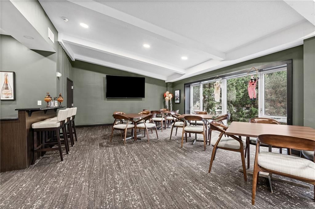Photo 33 of 38 - 4545 Wornall Road #1109, Kansas City, MO 64111