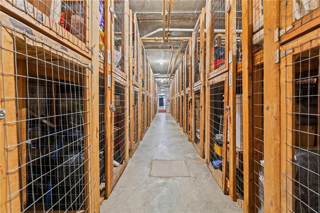 Photo 27 of 38 - 4545 Wornall Road #1109, Kansas City, MO 64111