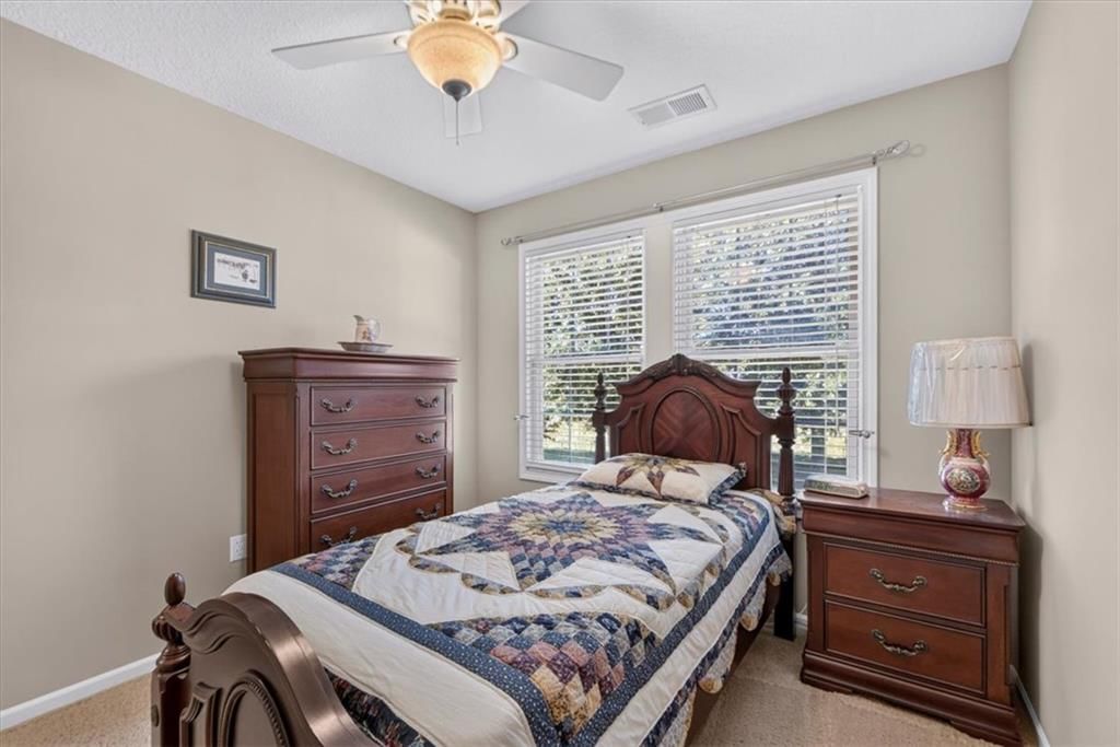 Photo 30 of 62 - 35559 Metcalf Road, Louisburg, KS 66053