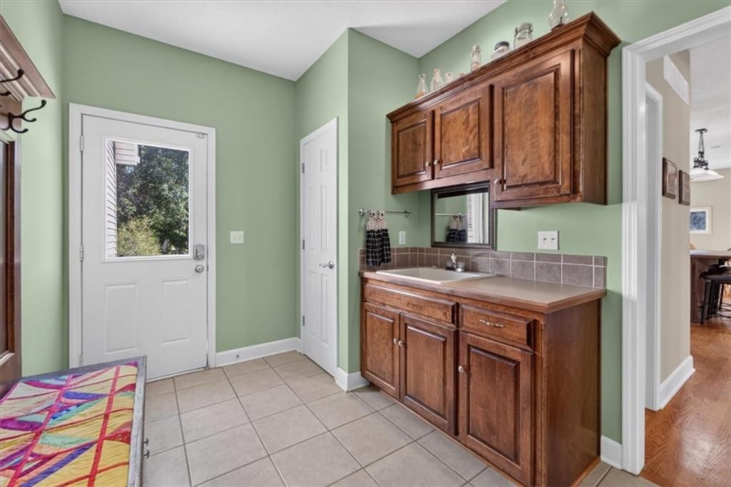 Photo 22 of 62, 35559 Metcalf Road, Louisburg, KS 66053