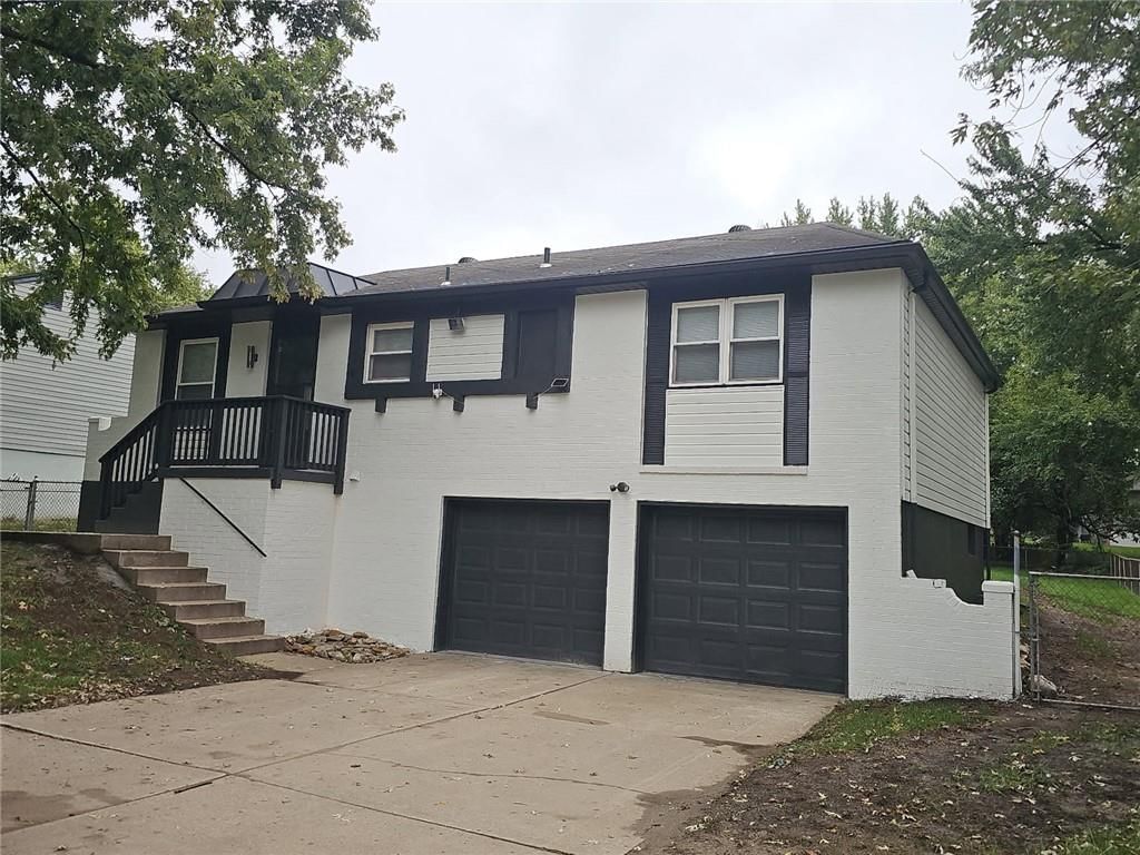 816 NW Oxford Drive, Independence, MO
