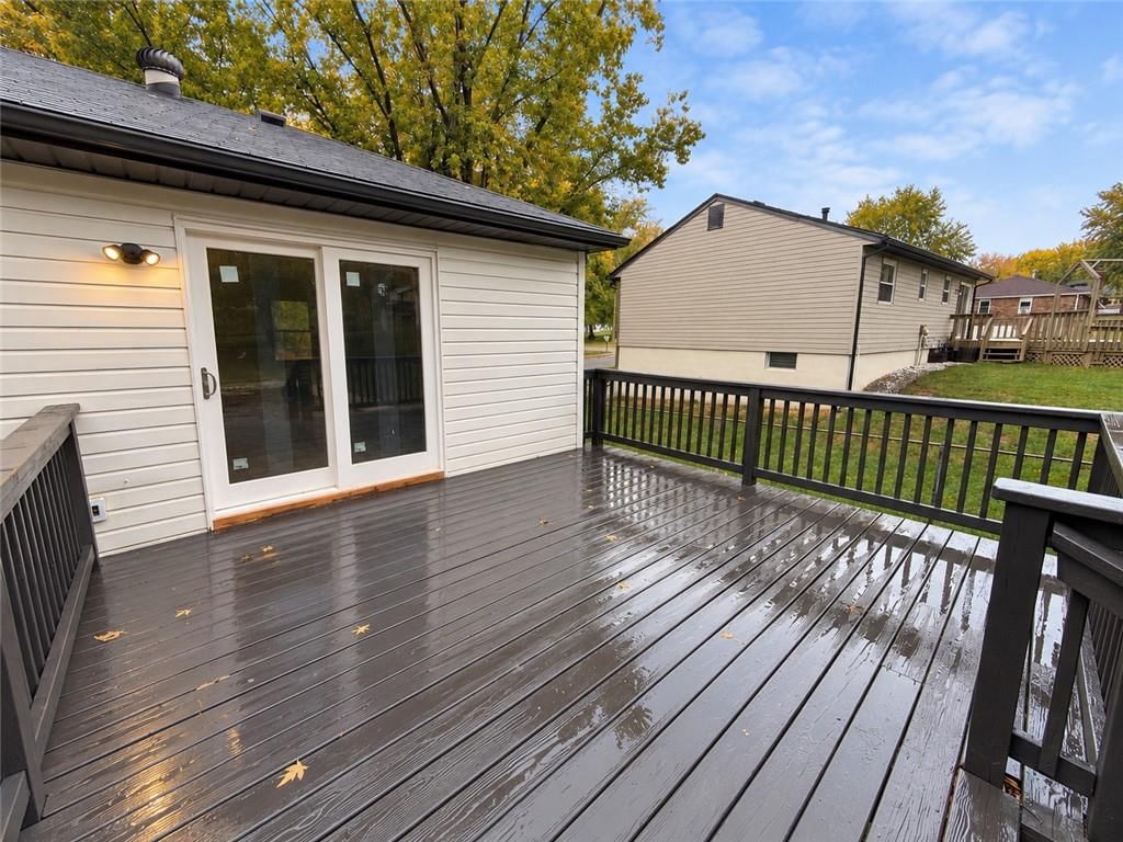 Deck and wood deck at 816 NW Oxford Drive, Independence, MO 64015