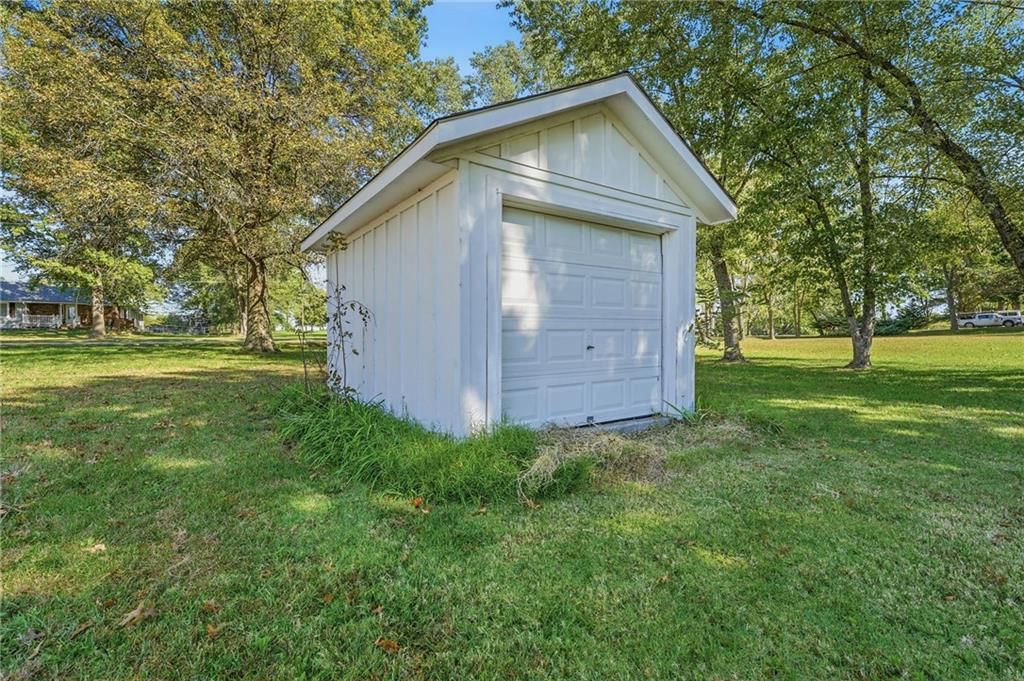 Photo 41 of 47 - 5905 E 210th Street, Belton, MO 64012