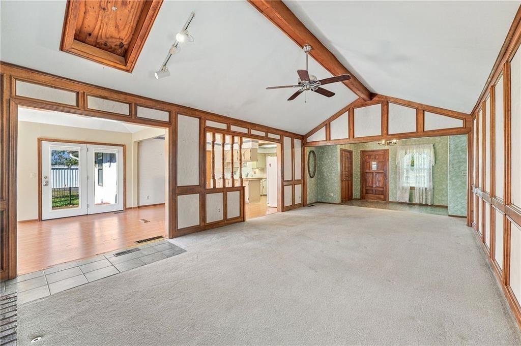 Photo 8 of 47 - 5905 E 210th Street, Belton, MO 64012