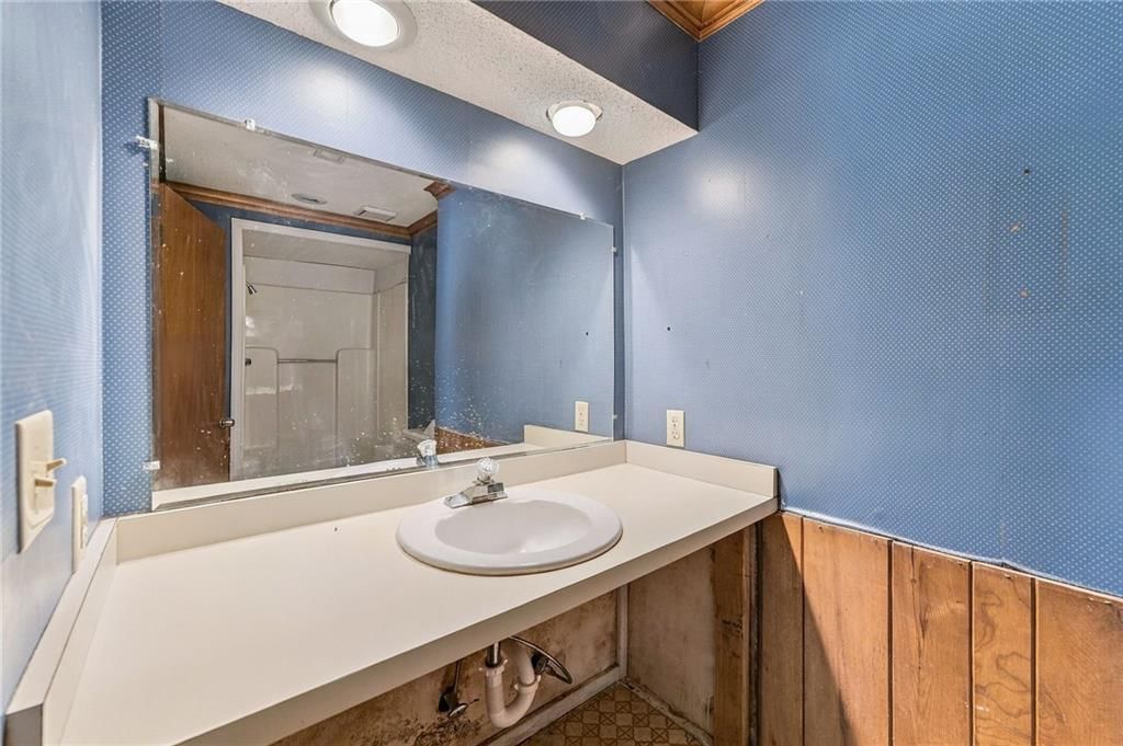 Photo 26 of 47 - 5905 E 210th Street, Belton, MO 64012