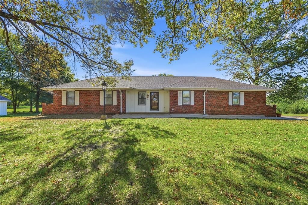 5905 E 210th Street, Belton, MO