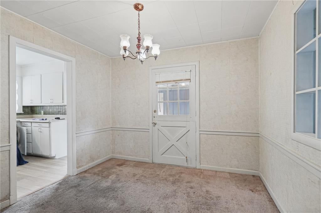Photo 10 of 27 - 8932 E 66th Street, Raytown, MO 64133