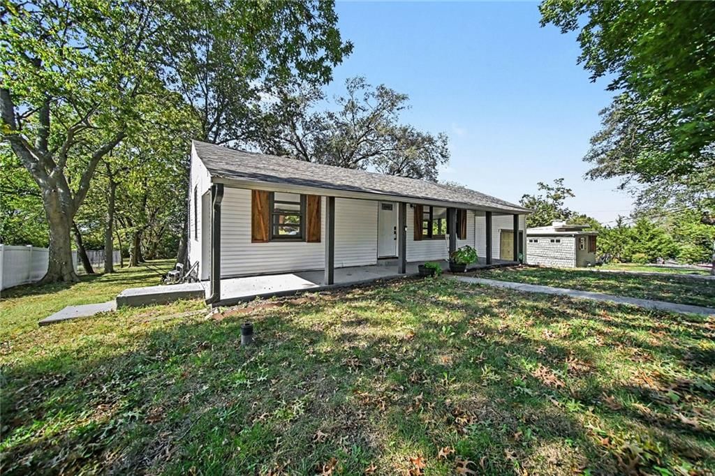 7844 SMALLEY Avenue, Kansas City, MO: listing photo 3