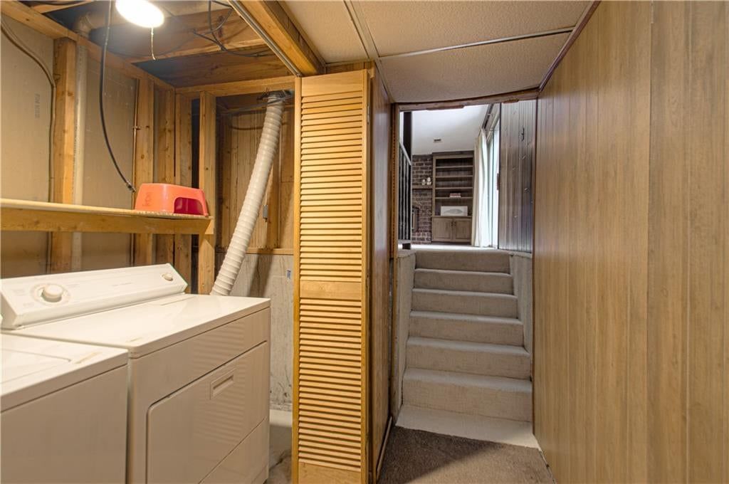 Photo 26 of 33 - 9835 W 101st Street, Overland Park, KS 66212