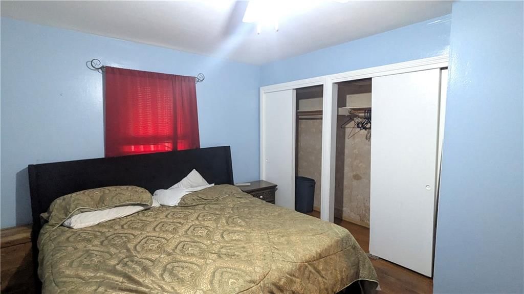 Photo 23 of 34 - 8507 Spring Valley Road, Raytown, MO 64138