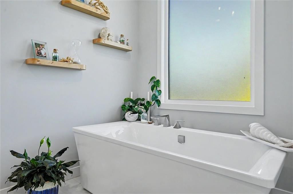 Photo 28: freestanding tub, 27550 W 120th Place, Olathe, KS 66061