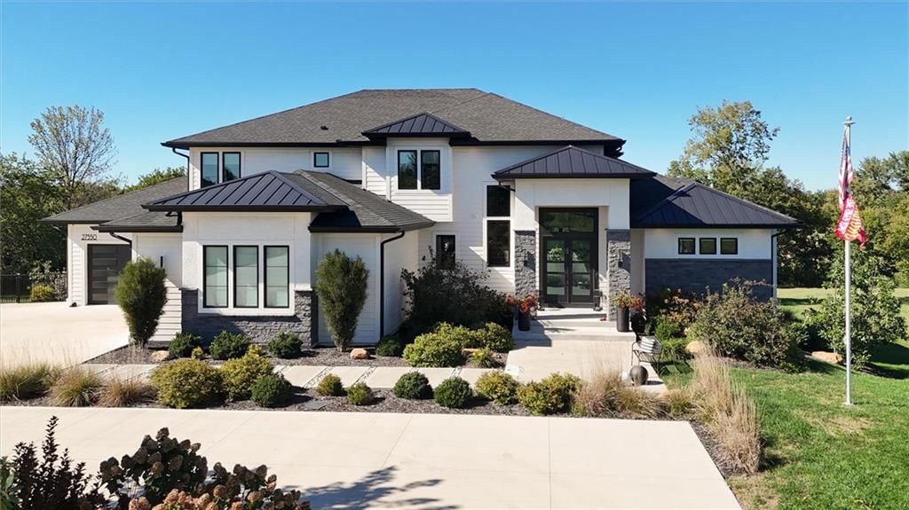 27550 W 120th Place, Olathe, KS: listing photo 2