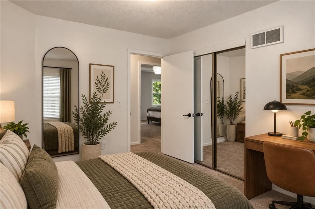 Photo 30 of 35 - 7606 NW 73rd Court, Kansas City, MO 64152