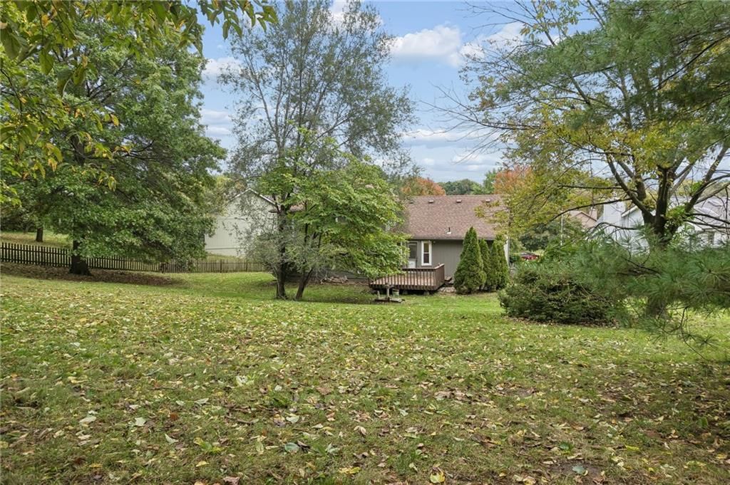 Photo 32 of 35 - 7606 NW 73rd Court, Kansas City, MO 64152