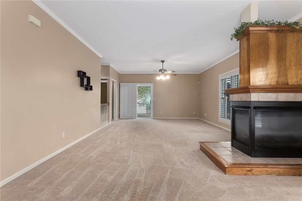 Photo 10 of 25 - 12133 S Valley Road, Olathe, KS 66061