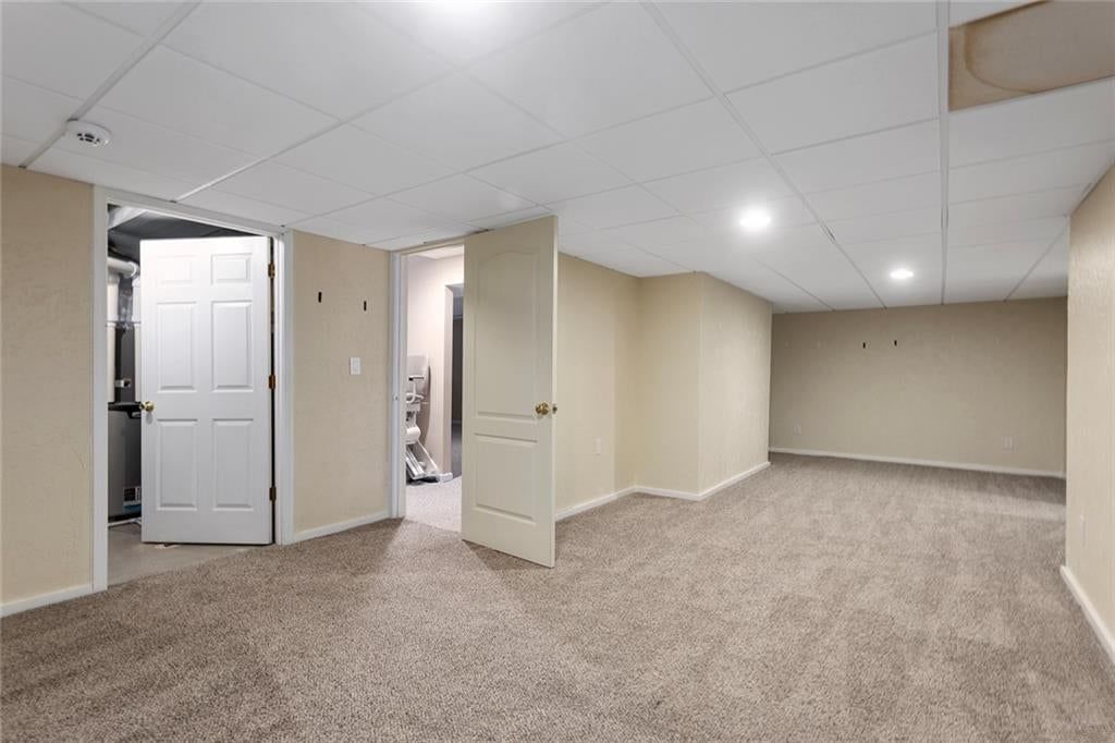 Photo 25 of 25 - 12133 S Valley Road, Olathe, KS 66061