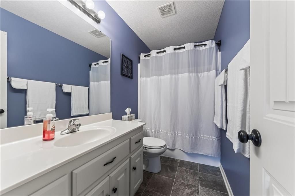 Photo 36 of 47 - 406 Buck Court, Kearney, MO 64060
