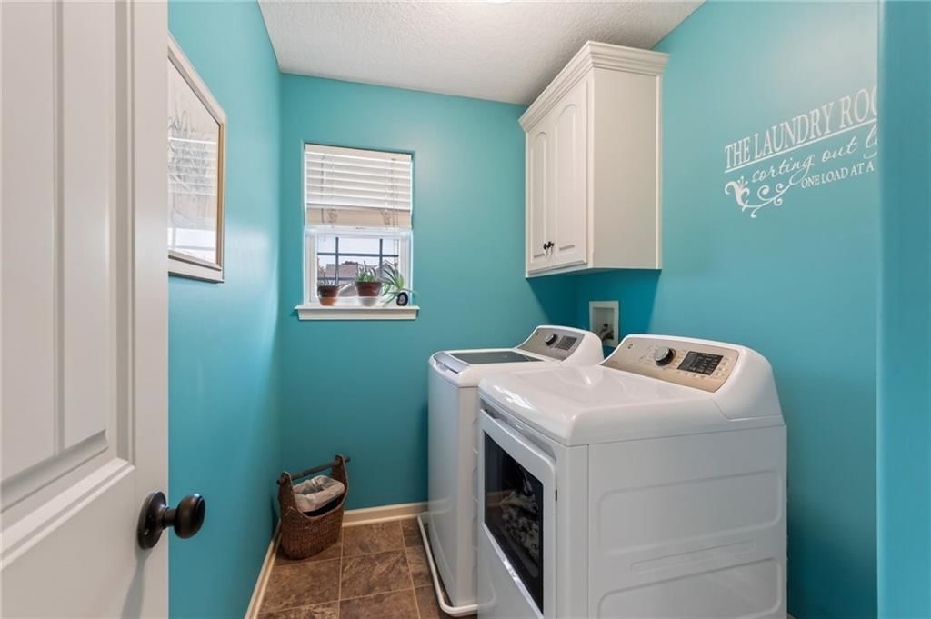 Photo 37 of 47 - 406 Buck Court, Kearney, MO 64060