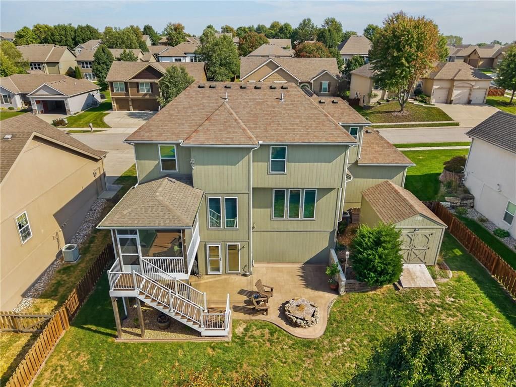 Photo 40 of 47 - 406 Buck Court, Kearney, MO 64060