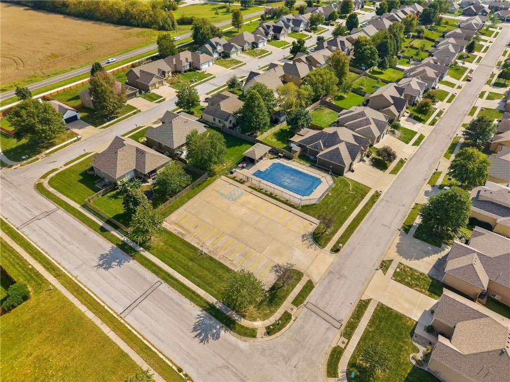 Photo 47 of 47 - 406 Buck Court, Kearney, MO 64060