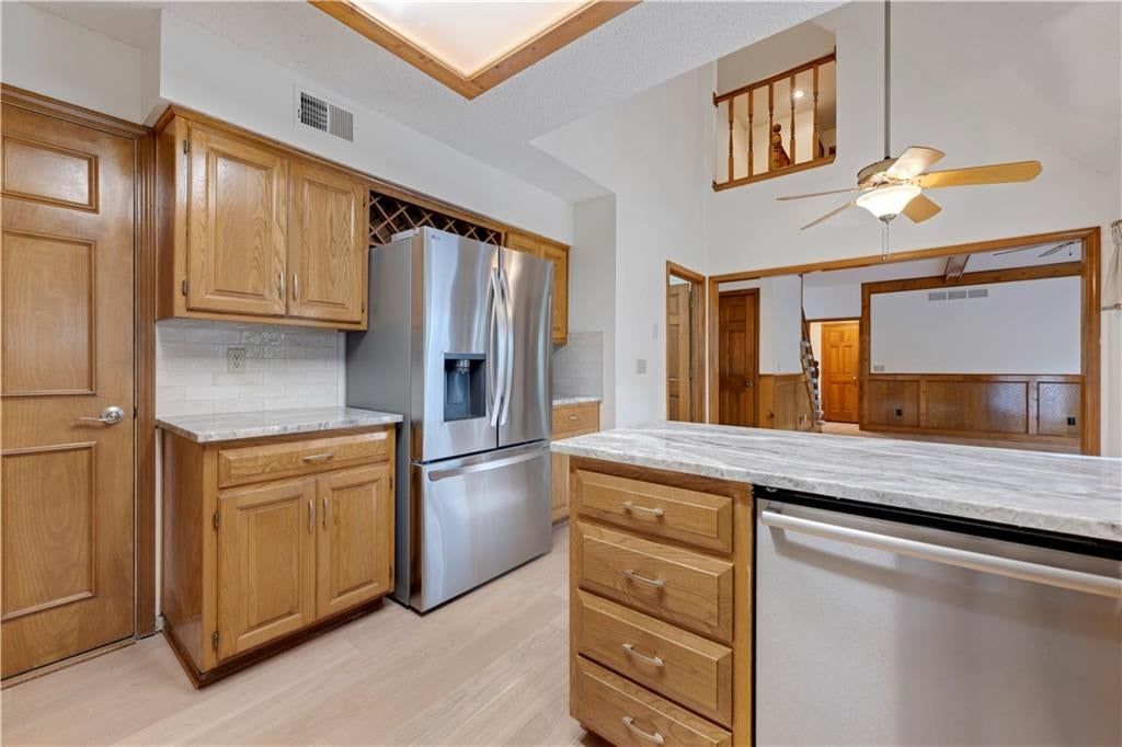 Photo 19 of 48 - 15221 W 84th Terrace, Lenexa, KS 66219