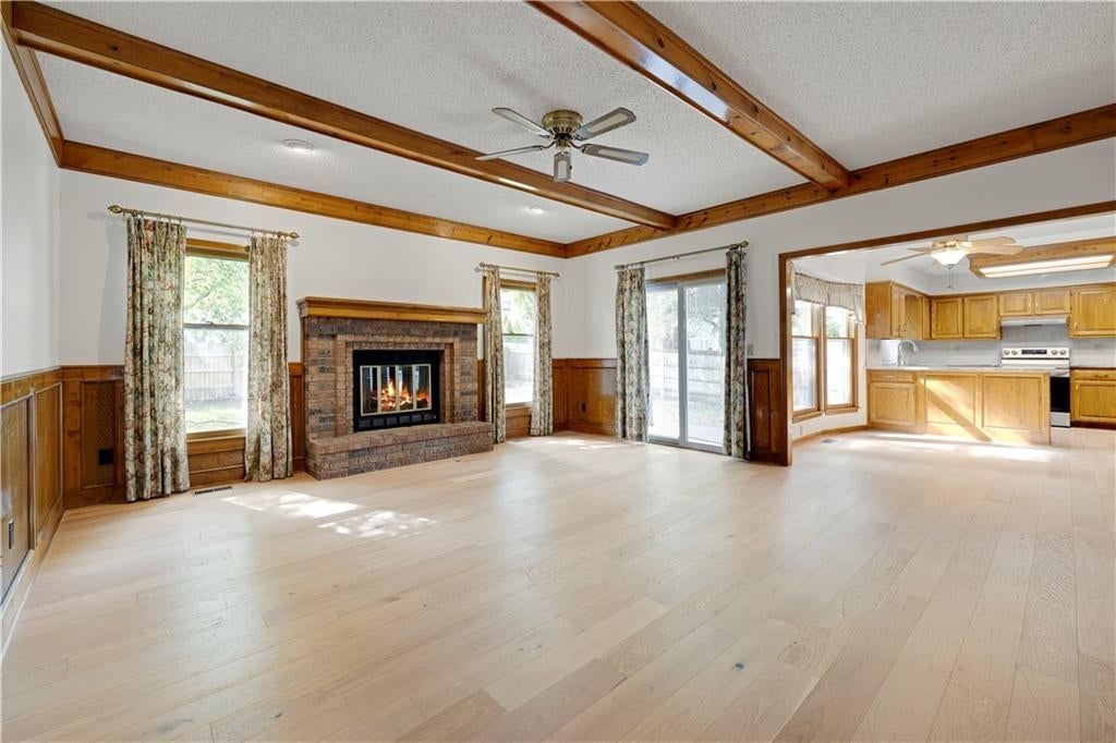 Photo 8 of 48 - 15221 W 84th Terrace, Lenexa, KS 66219