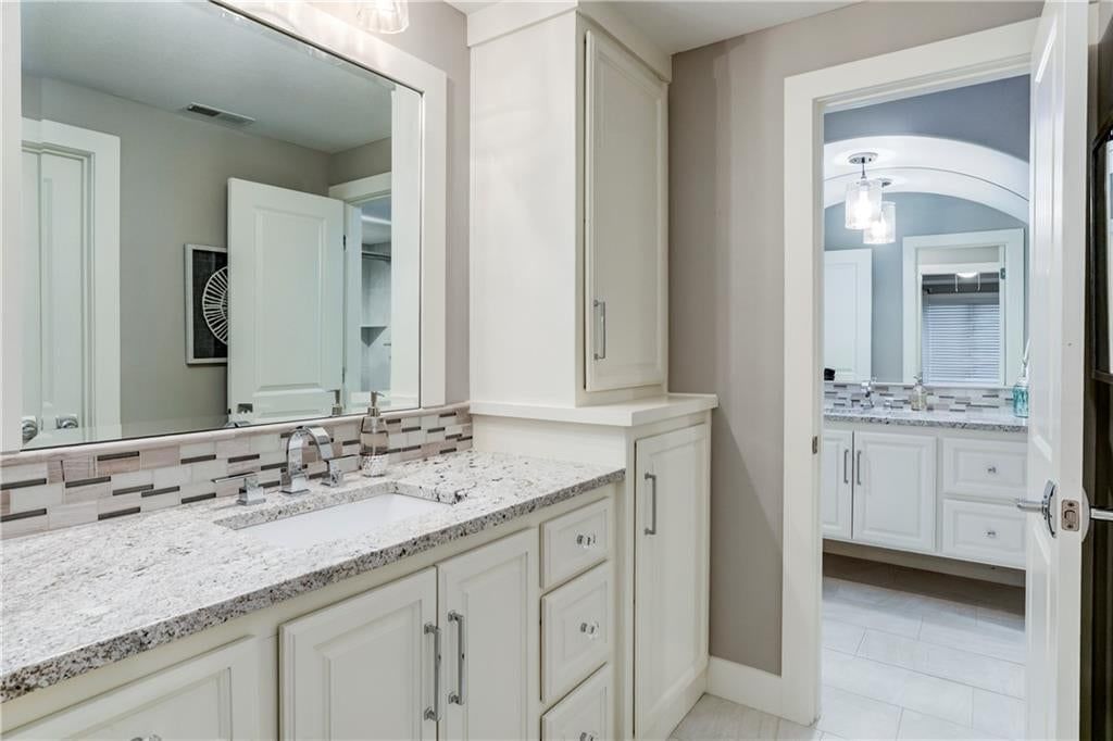 Photo 35 of 49 - 12720 W 161st Street, Overland Park, KS 66221