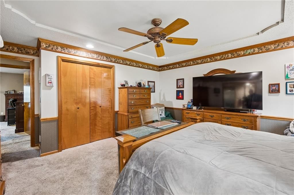 Photo 12 of 25 - 7314 N olive Street, Kansas City, MO 64118