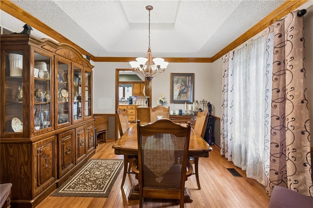 Photo 9 of 25 - 7314 N olive Street, Kansas City, MO 64118