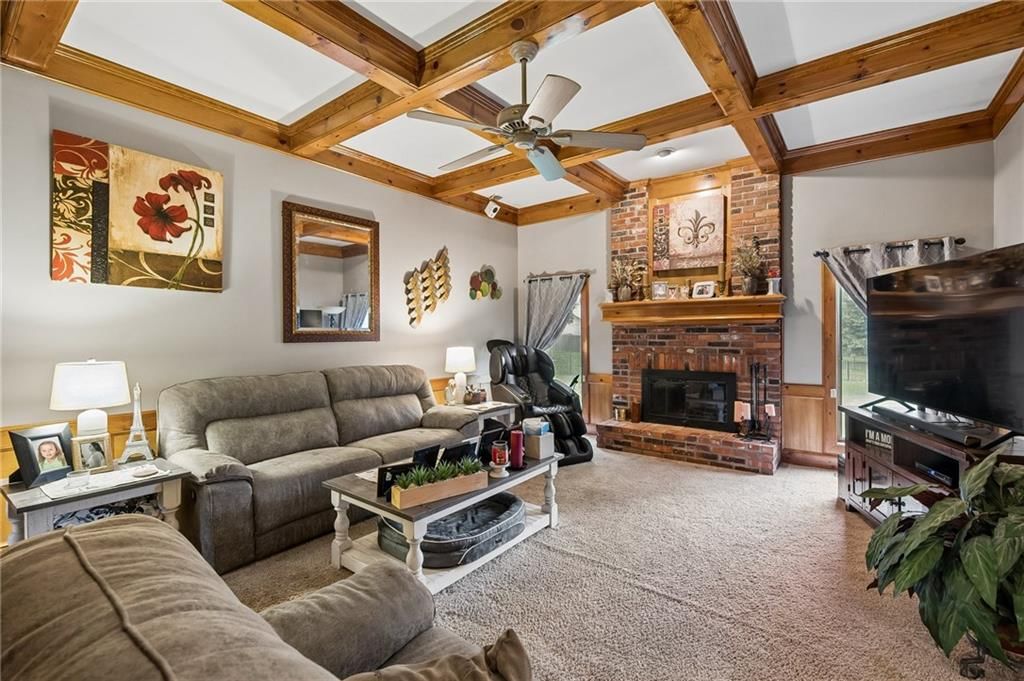 Photo 6 of 25 - 7314 N olive Street, Kansas City, MO 64118