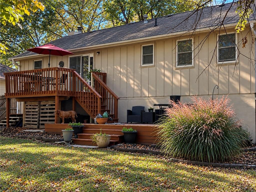 Photo 6 of 10 - 1926 4th Street, Lee's Summit, MO 64081