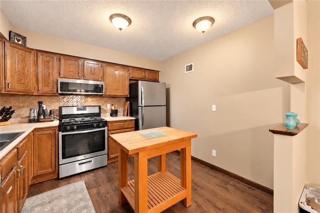 Photo 19 of 23 - 1926 SW 4th Street, Lee's Summit, MO 64081