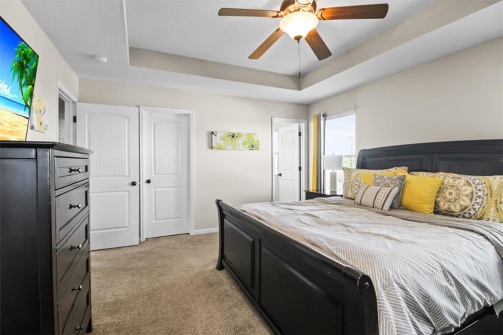 Photo 13 of 30 - 1252 NW High View Drive, Grain Valley, MO 64029