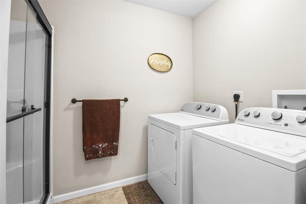 Photo 23 of 30 - 1252 NW High View Drive, Grain Valley, MO 64029
