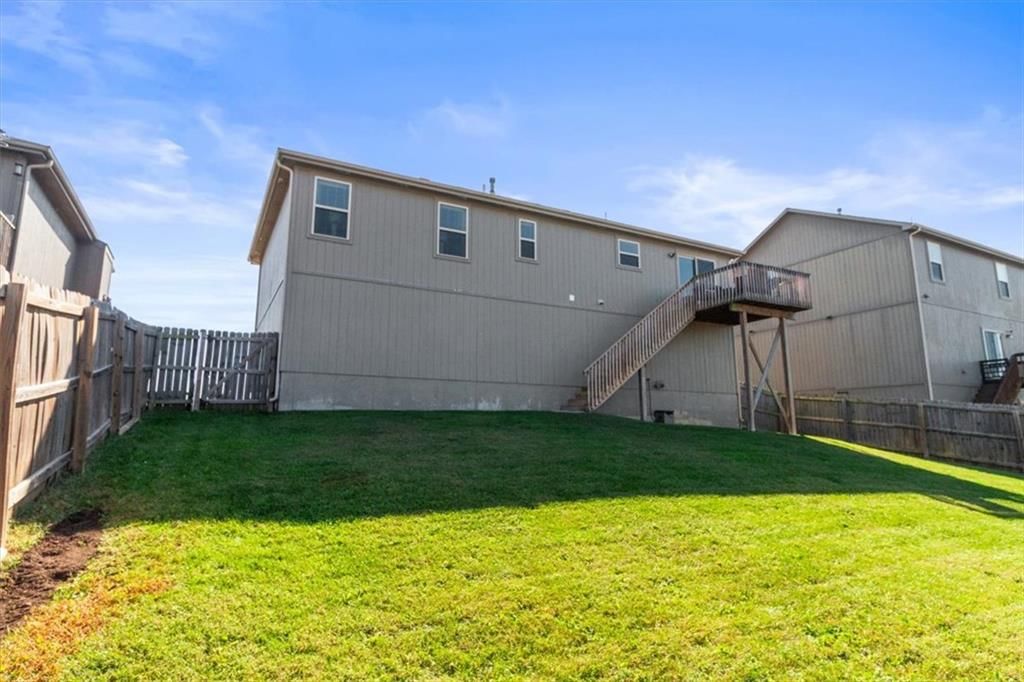 Photo 26 of 30 - 1252 NW High View Drive, Grain Valley, MO 64029