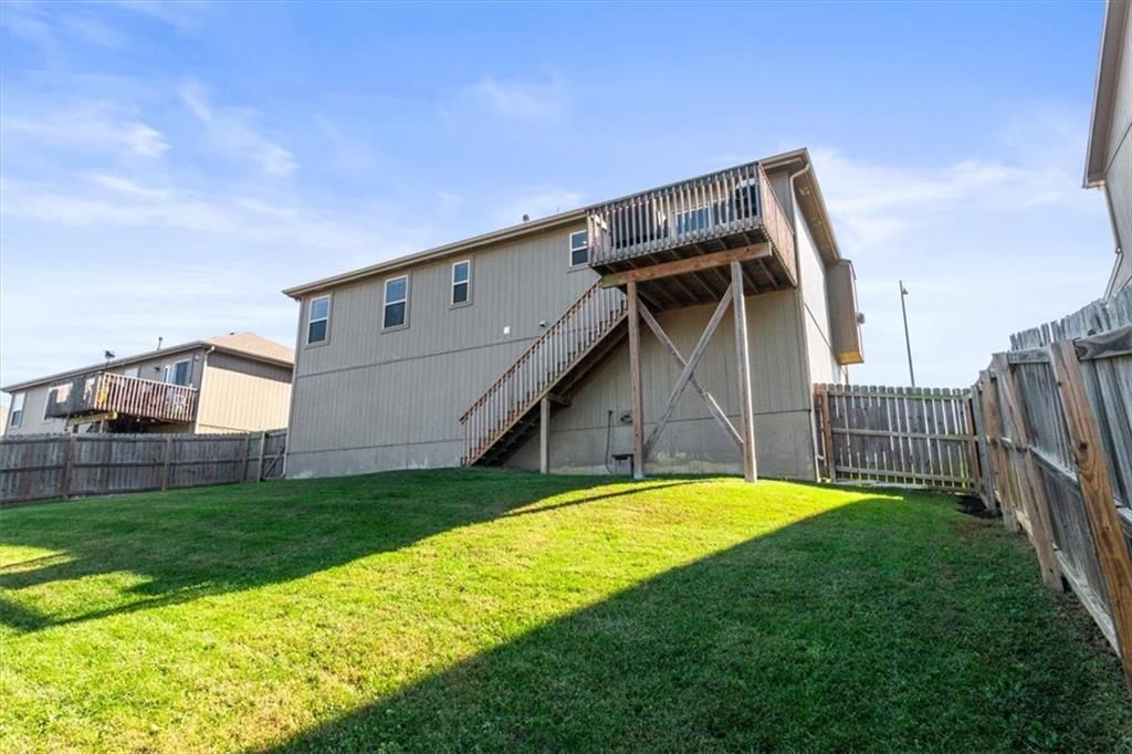 Photo 27 of 30 - 1252 NW High View Drive, Grain Valley, MO 64029