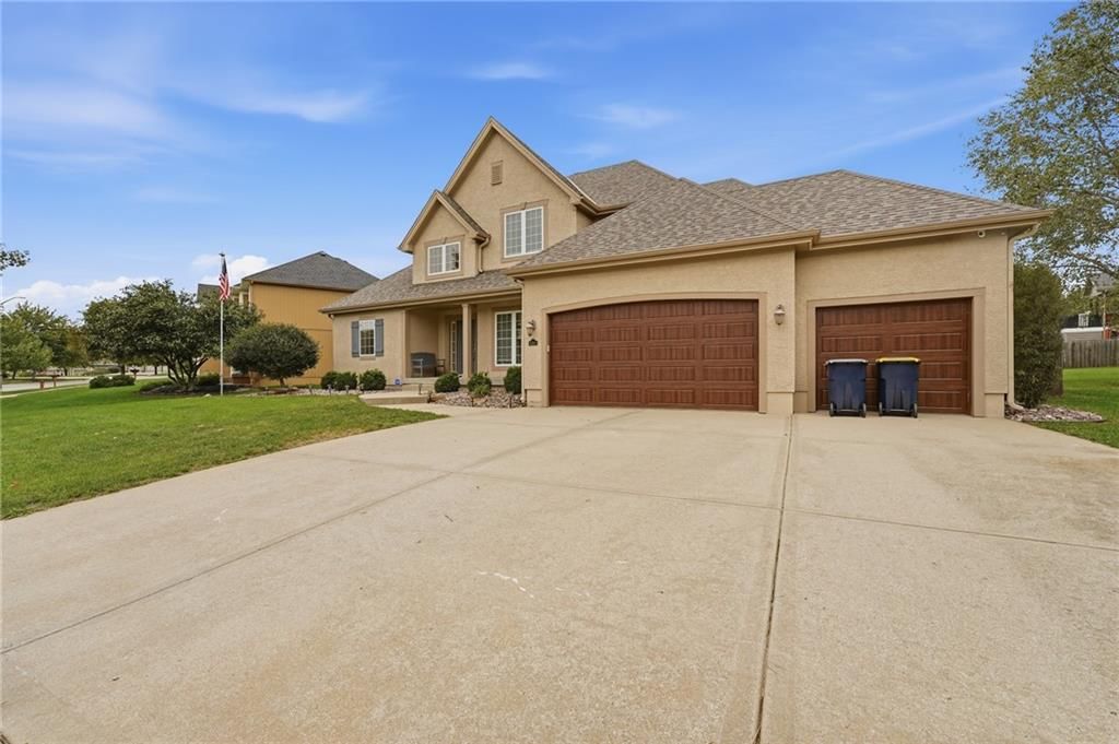 Photo 38 of 50 - 10303 N Dallas Avenue, Kansas City, MO 64154