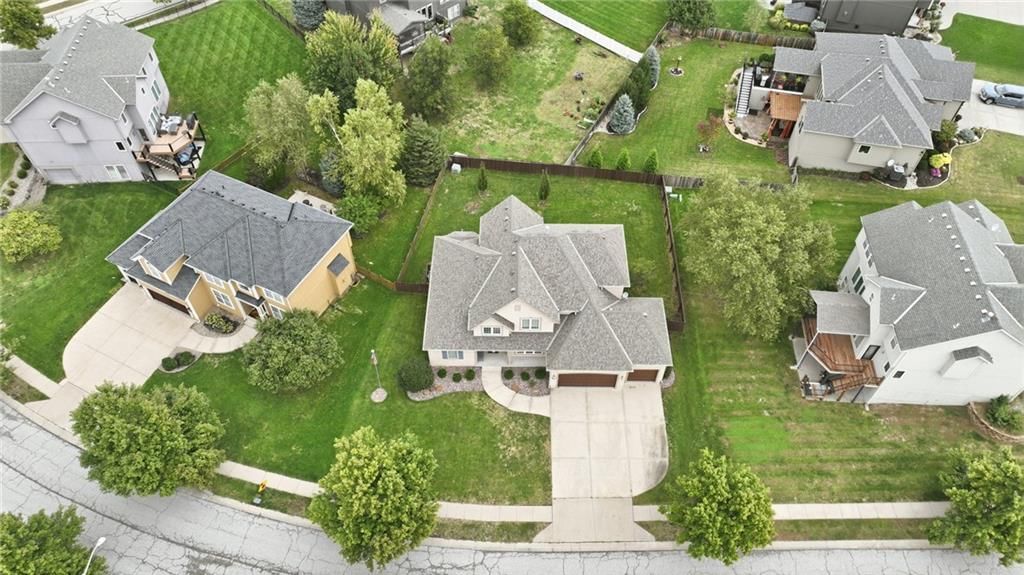 Photo 45 of 50 - 10303 N Dallas Avenue, Kansas City, MO 64154