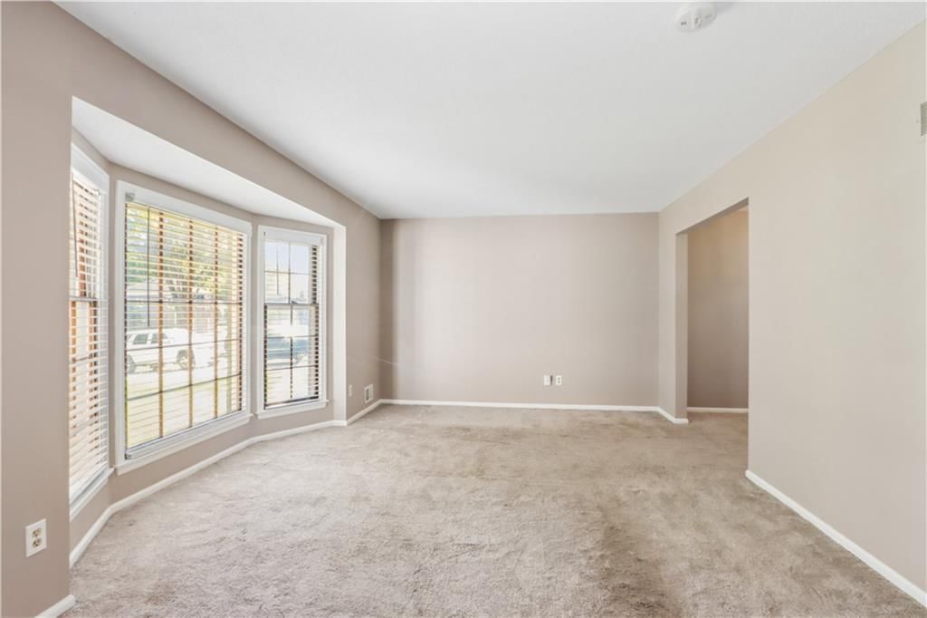 Photo 7 of 25 - 9532 Benson Street, Overland Park, KS 66212