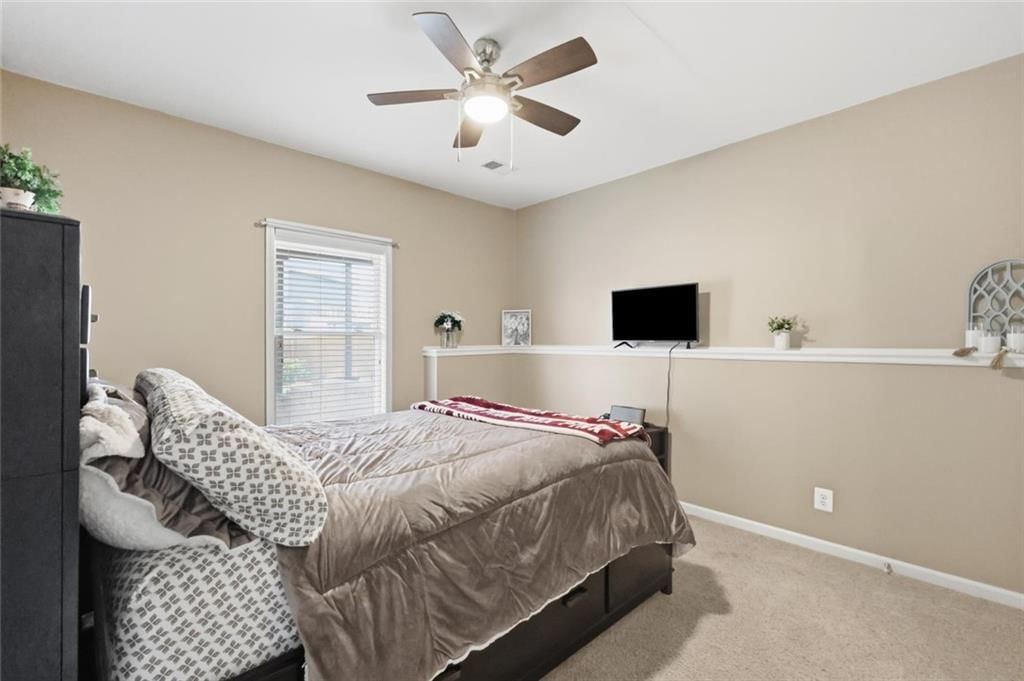 Photo 28 of 46 - 11226 N Belleview Avenue, Kansas City, MO 64155