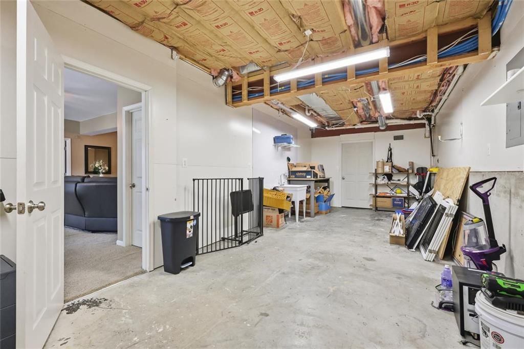 Home gym at 11226 N Belleview Avenue, Kansas City, MO 64155