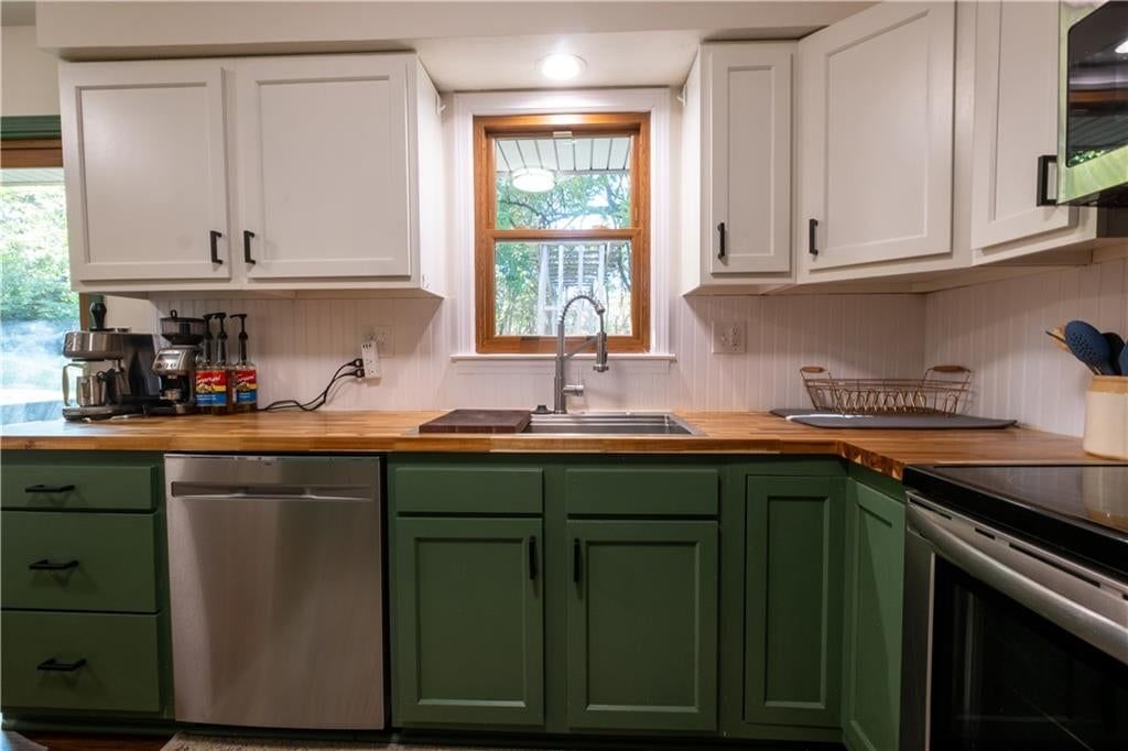 Photo 5 of 24 - 1152 NE 84th Terrace, Kansas City, MO 64155