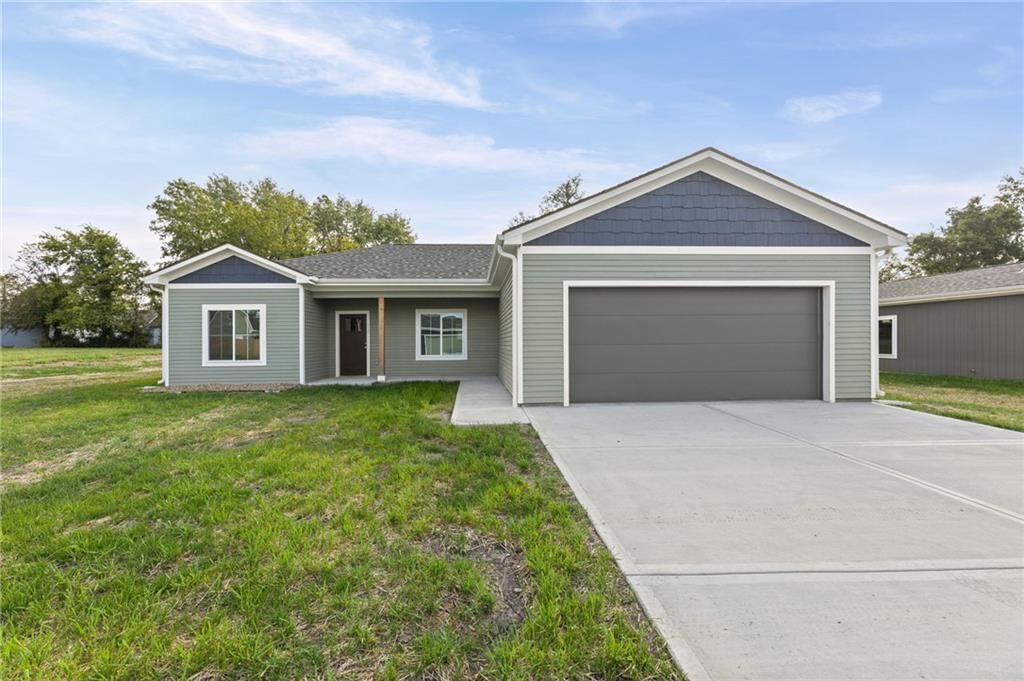 915 5th Street Terrace, Osawatomie, KS