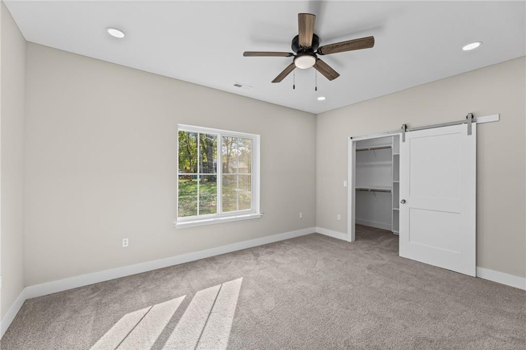 Photo 27 of 41 - 915 5th Street Terrace, Osawatomie, KS 66064